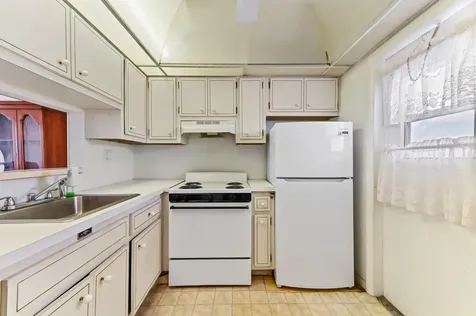 4321 Nw 16th Street Lauderhill FL 33313