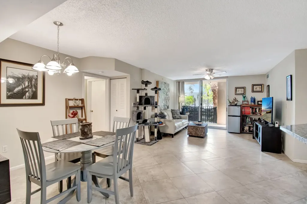 1000 Scotia Drive Hypoluxo FL 33462