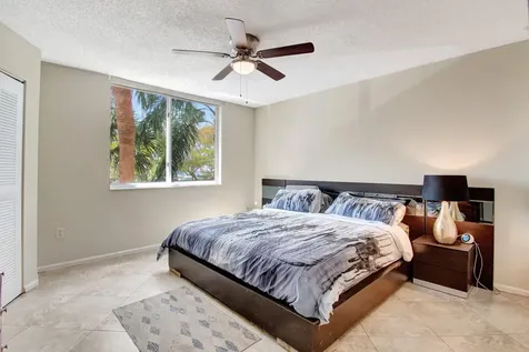 1000 Scotia Drive Hypoluxo FL 33462