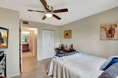 1000 Scotia Drive Hypoluxo FL 33462