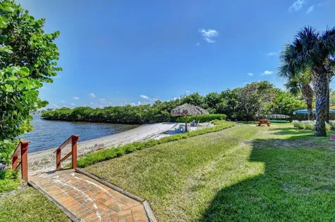 1000 Scotia Drive Hypoluxo FL 33462