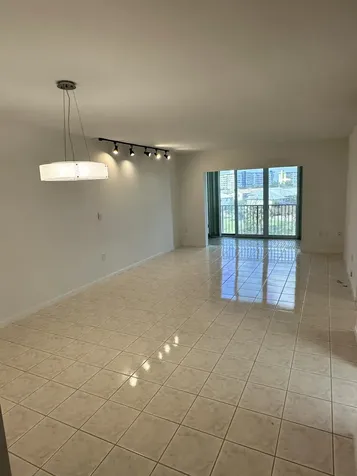 3850 Washington Street Hollywood FL 33021