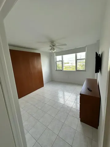 3850 Washington Street Hollywood FL 33021