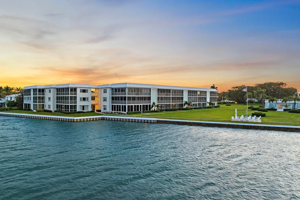 100 Waterway Road Tequesta FL 33469