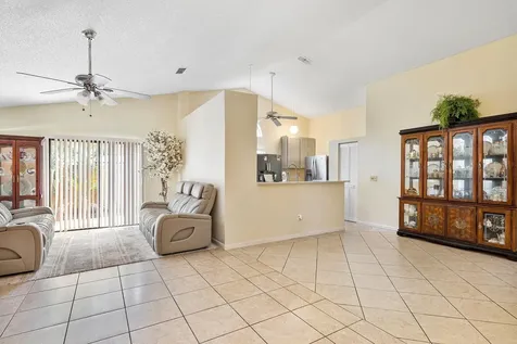 904 Magniola Avenue North Lauderdale FL 33068