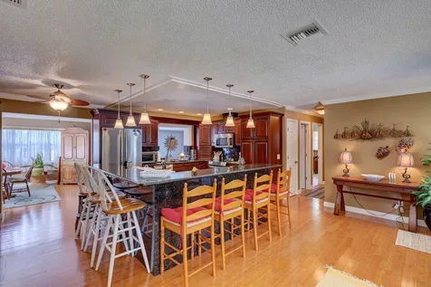 108 Ne Carlisle Lane Port Saint Lucie FL 34952