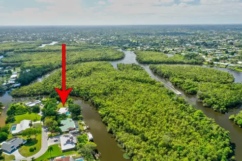 108 Ne Carlisle Lane Port Saint Lucie FL 34952