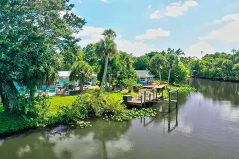 108 Ne Carlisle Lane Port Saint Lucie FL 34952