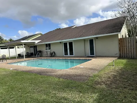 7426 San Sebastian Drive Boca Raton FL 33433