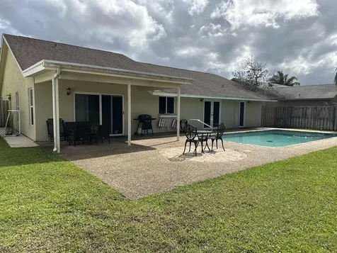 7426 San Sebastian Drive Boca Raton FL 33433