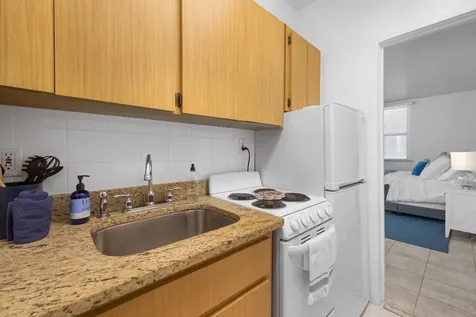 172 N County Road Palm Beach FL 33480
