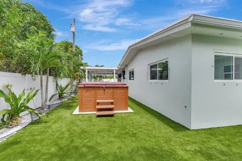 530 Ne 17th Street Boca Raton FL 33432