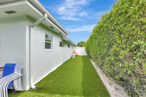 530 Ne 17th Street Boca Raton FL 33432