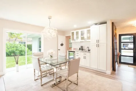 2831 Se Fairway Stuart FL 34997