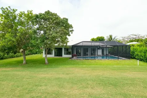 2831 Se Fairway Stuart FL 34997