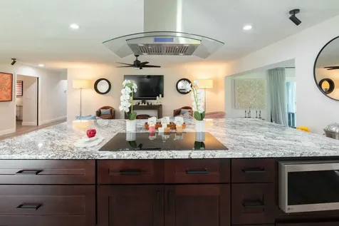 2831 Se Fairway Stuart FL 34997