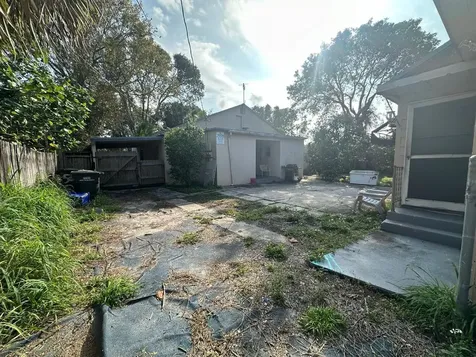523 48th Street West Palm Beach FL 33407