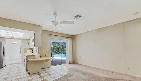 22086 E Soliel Circle Boca Raton FL 33433