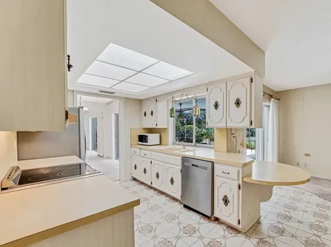 22086 E Soliel Circle Boca Raton FL 33433