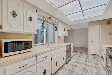 22086 E Soliel Circle Boca Raton FL 33433