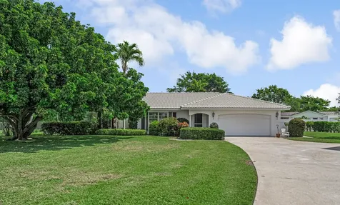 22086 E Soliel Circle Boca Raton FL 33433