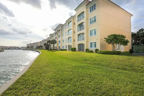 5 Harbour Isle Drive Fort Pierce FL 34949
