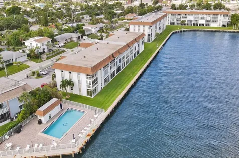 410 Wilma Circle Riviera Beach FL 33404