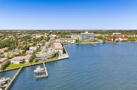 410 Wilma Circle Riviera Beach FL 33404
