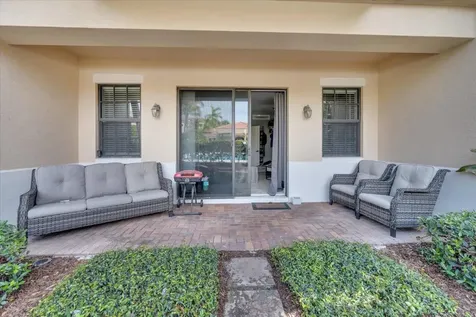 502 Del Sol Circle Tequesta FL 33469