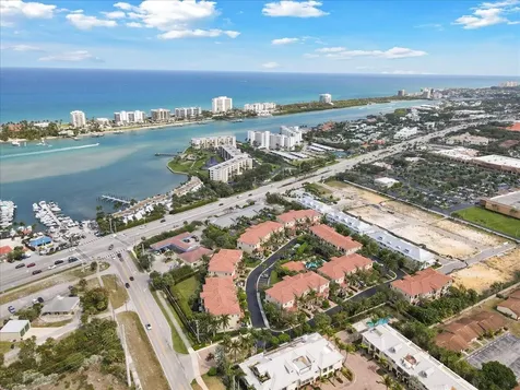 502 Del Sol Circle Tequesta FL 33469
