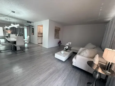 850 Sw 133rd Terrace Pembroke Pines FL 33027