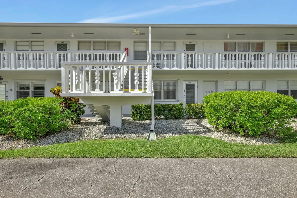 344 Northampton Q West Palm Beach FL 33417