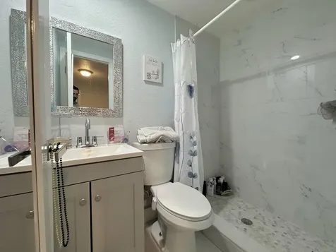 946 Mcintosh Street West Palm Beach FL 33405
