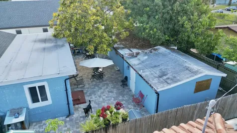 946 Mcintosh Street West Palm Beach FL 33405