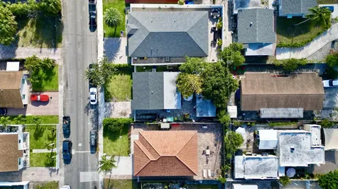 946 Mcintosh Street West Palm Beach FL 33405