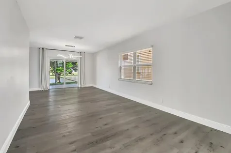 10104 Country Brook Road Boca Raton FL 33428