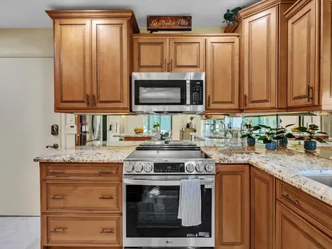 6979 Villas Drive Boca Raton FL 33433