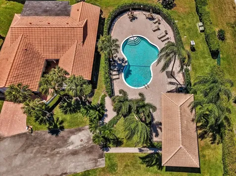 6979 Villas Drive Boca Raton FL 33433