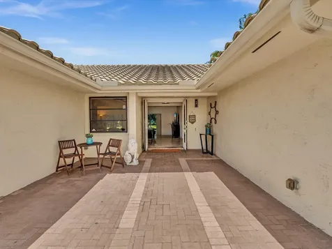 6979 Villas Drive Boca Raton FL 33433