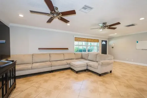 1222 Sw 5th Street Boca Raton FL 33486