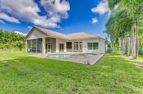 2725 Seneca Circle West Palm Beach FL 33409