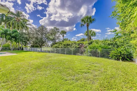 2725 Seneca Circle West Palm Beach FL 33409