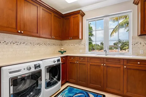 960 Dogwood Drive Delray Beach FL 33483