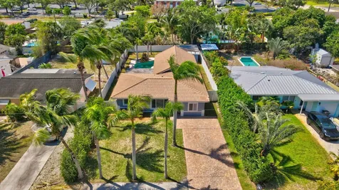 360 Sw 2nd Street Boca Raton FL 33432