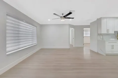 360 Sw 2nd Street Boca Raton FL 33432