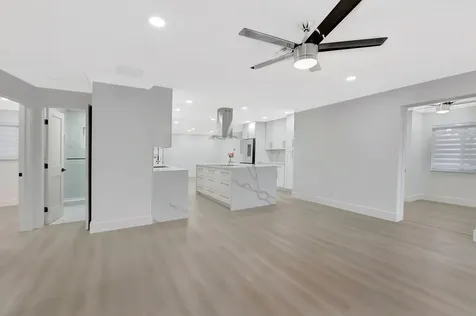 360 Sw 2nd Street Boca Raton FL 33432