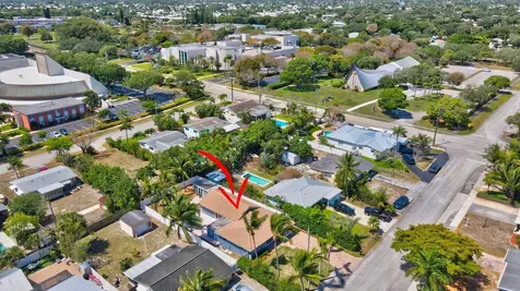 360 Sw 2nd Street Boca Raton FL 33432