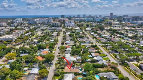 360 Sw 2nd Street Boca Raton FL 33432