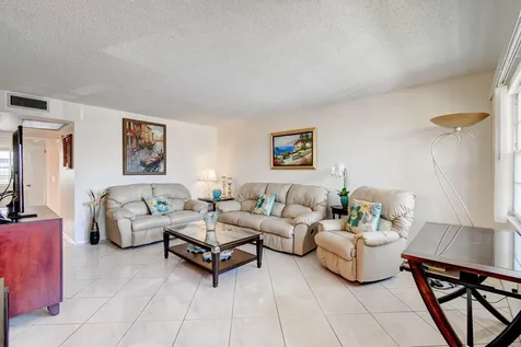 2070 Guildford D Boca Raton FL 33434