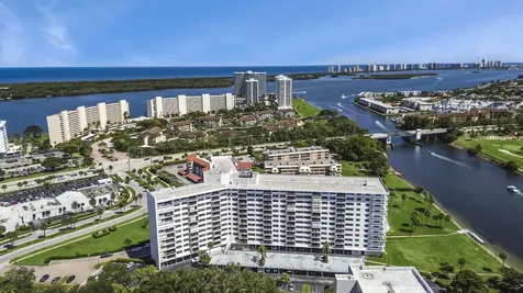 336 Golfview Road North Palm Beach FL 33408
